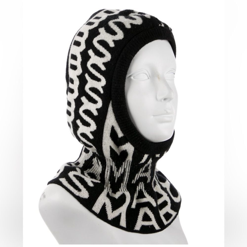 🔥Host Pick🔥 Marc Jacobs Black and White Graphic Balaclava